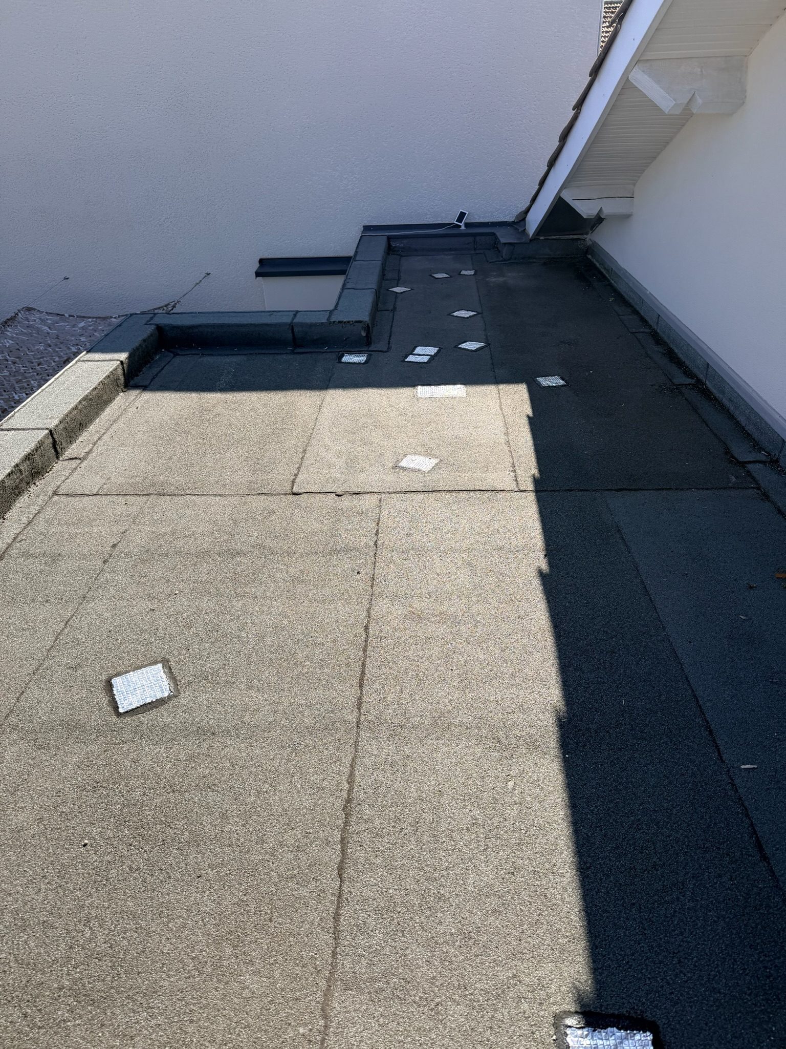Toiture-terrasse et étanchéité, chantier mené par Les Couvreurs Belges